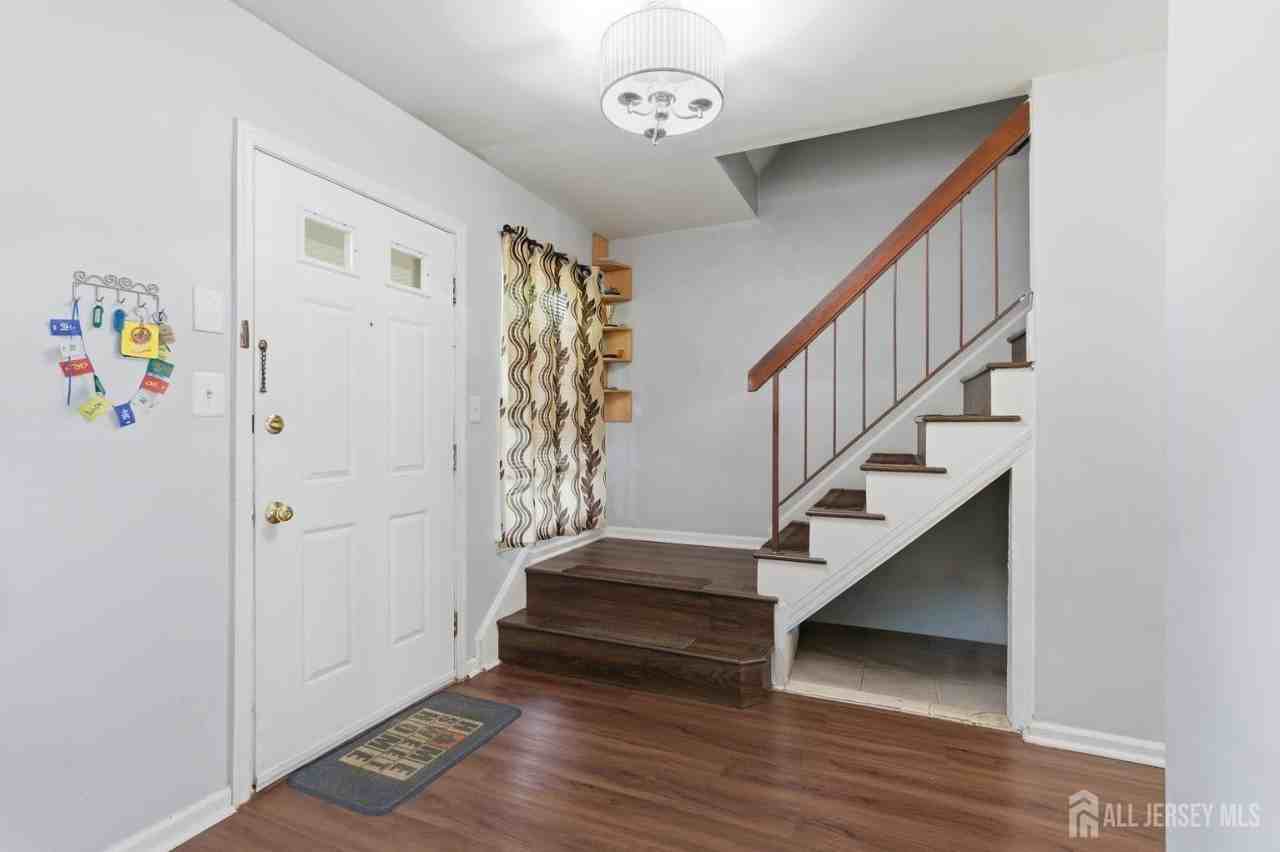 2804 Cricket Cir - Photo 4 of 26
