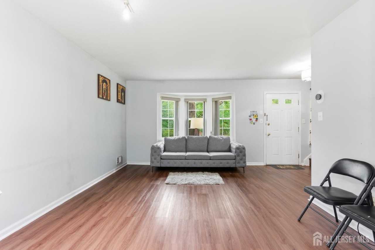 2804 Cricket Cir - Photo 7 of 26