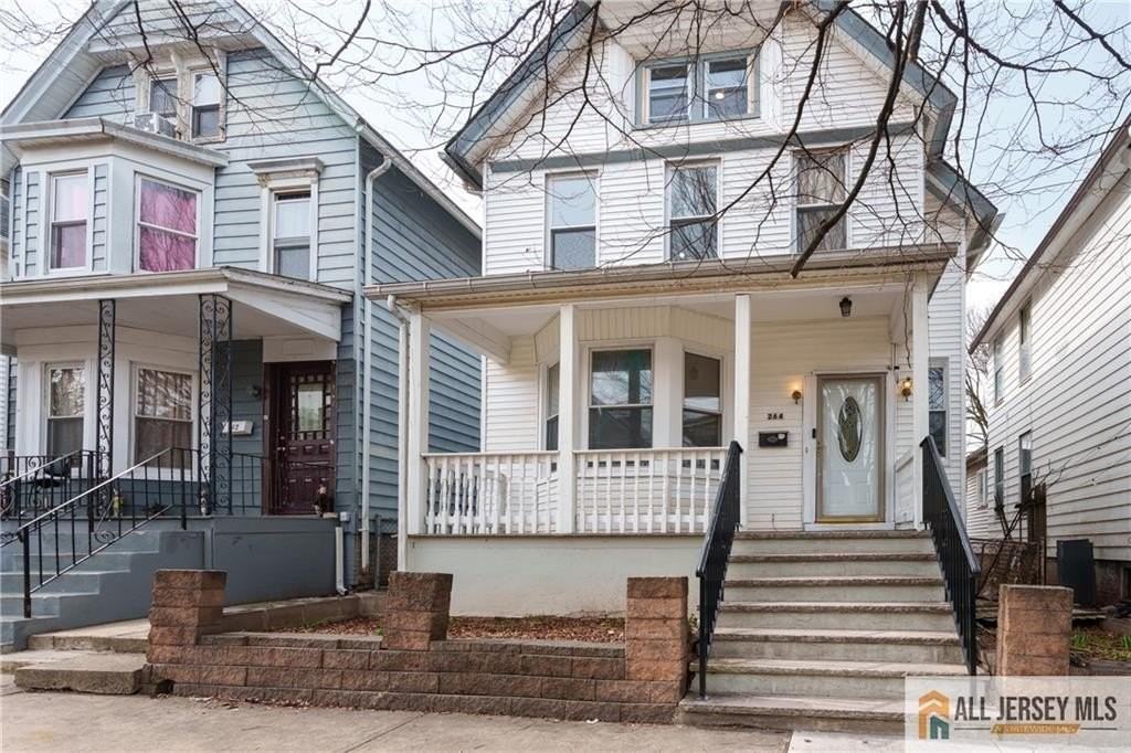 264 Seaman St #2