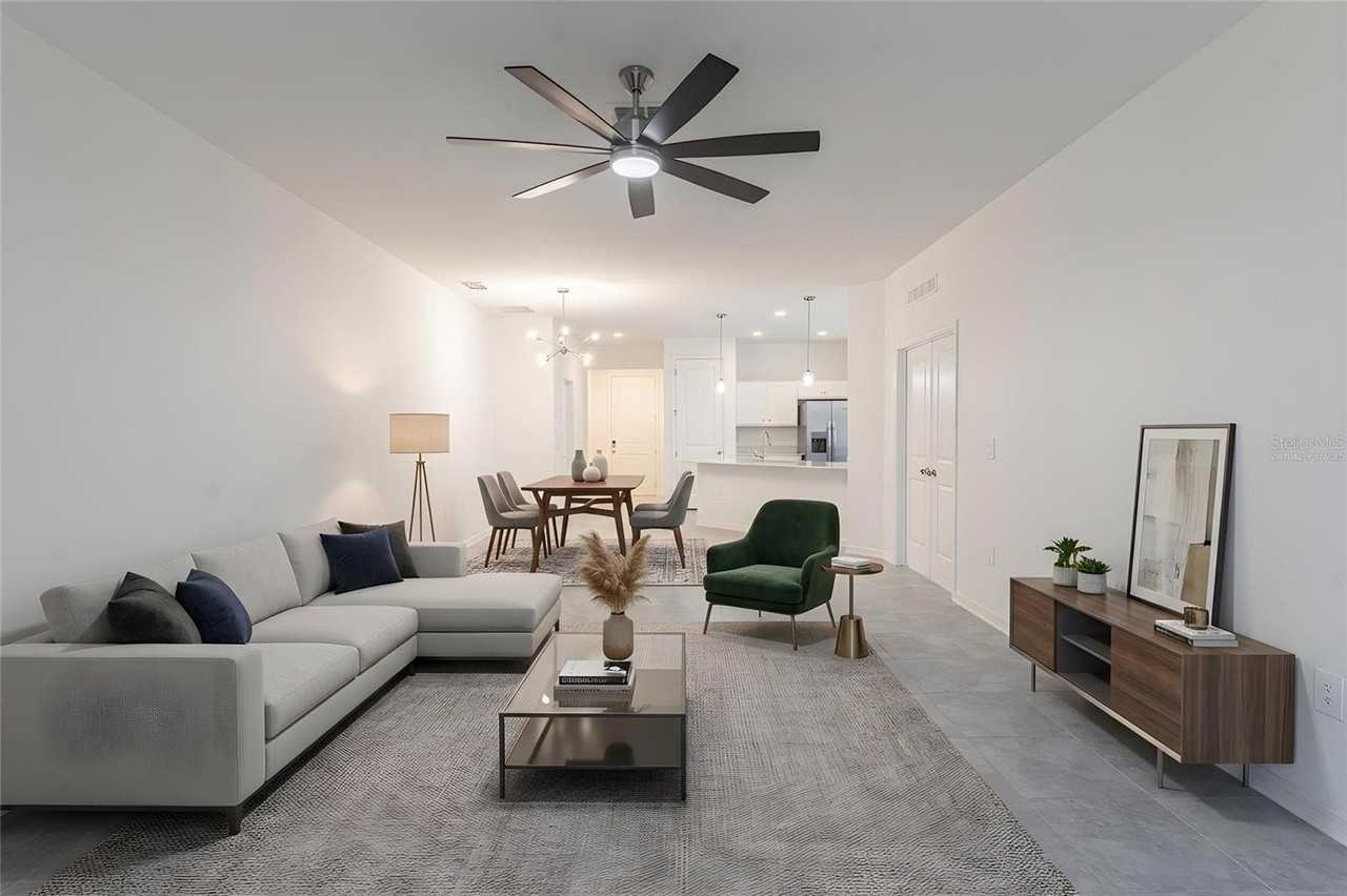 628 REGGIE ROAD - Photo 3 of 37