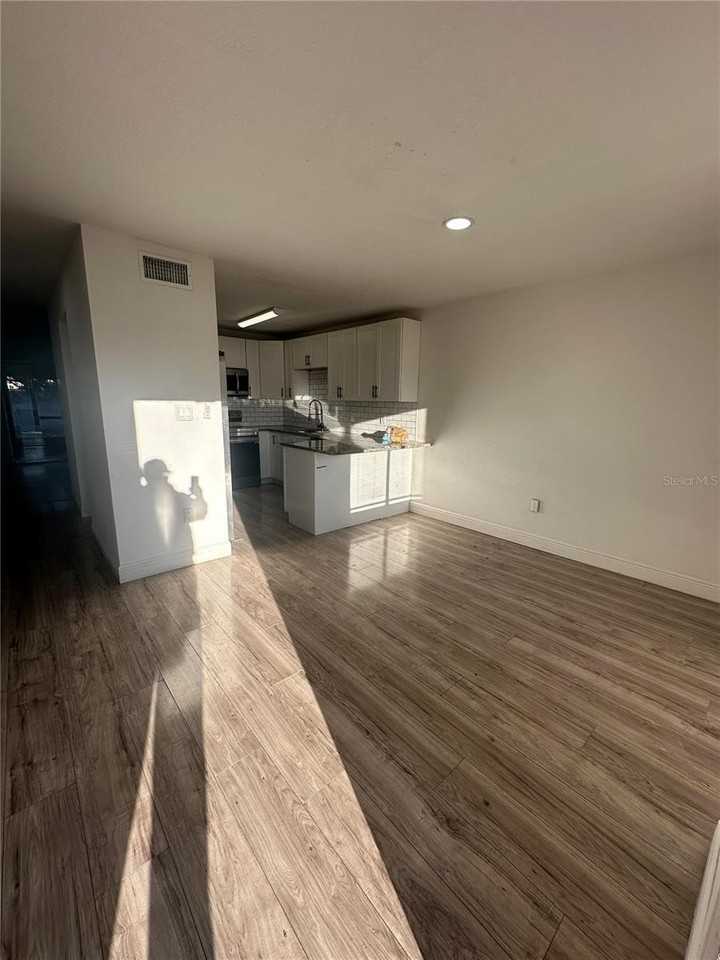5064 Downing St #4 - Photo 4 of 20