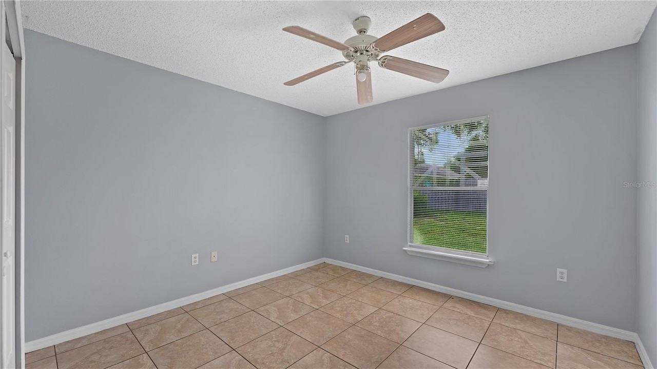 568 Kingfisher Dr - Photo 2 of 20