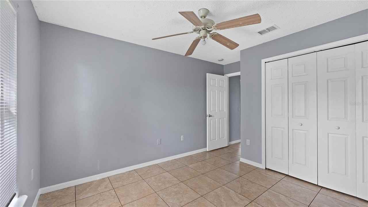 568 Kingfisher Dr - Photo 3 of 20
