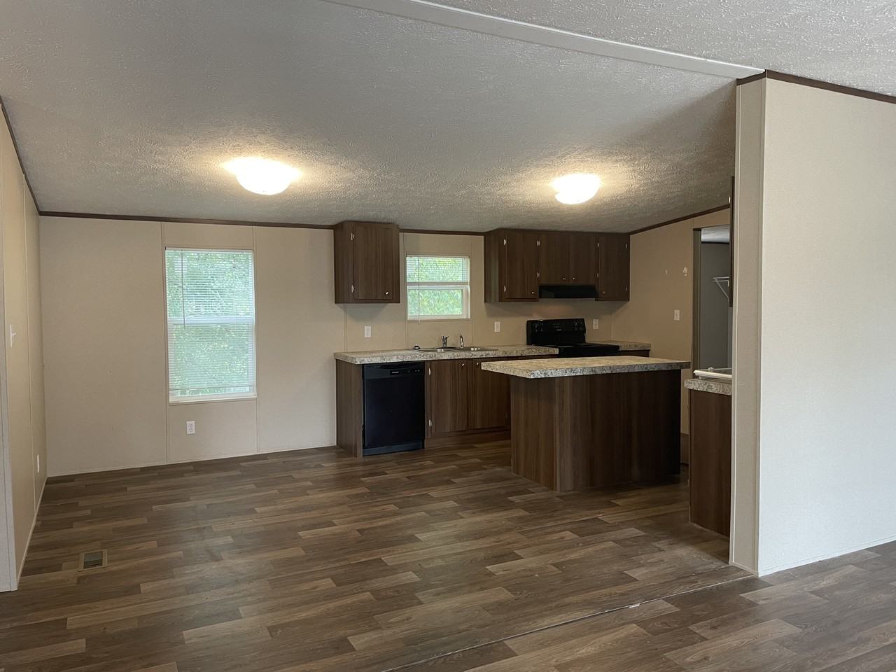 326 Oak Leaf Cir #1 - Photo 7 of 15