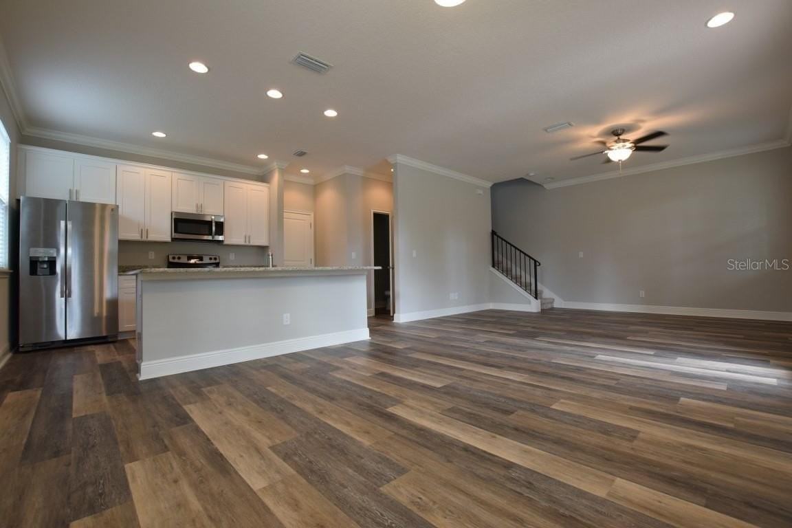 2603 E Central Blvd - Photo 2 of 11
