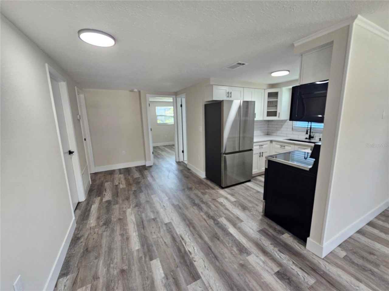 4843 Camphor Ave - Photo 5 of 22