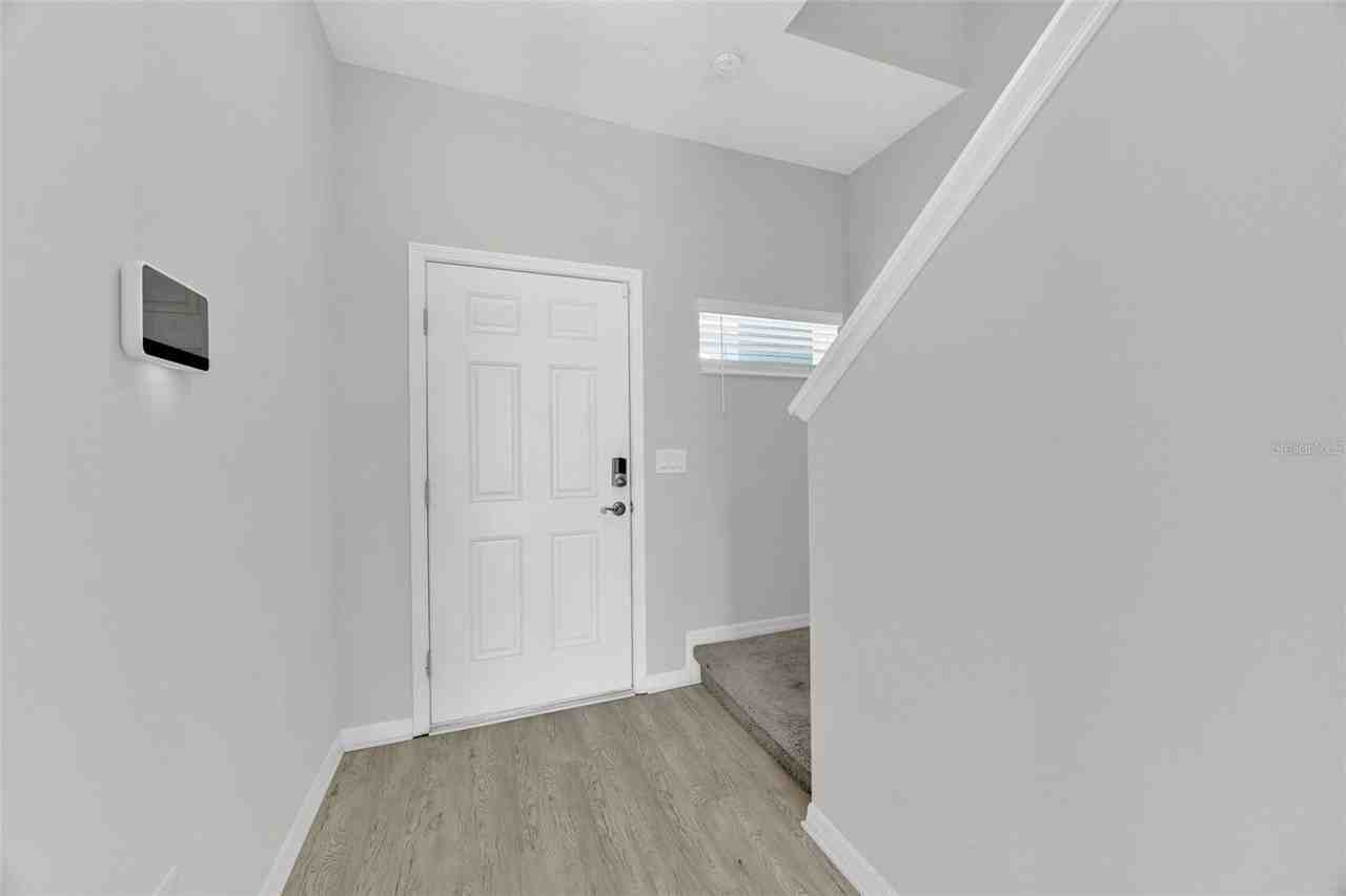 6321 Tillandsia Pl - Photo 4 of 34