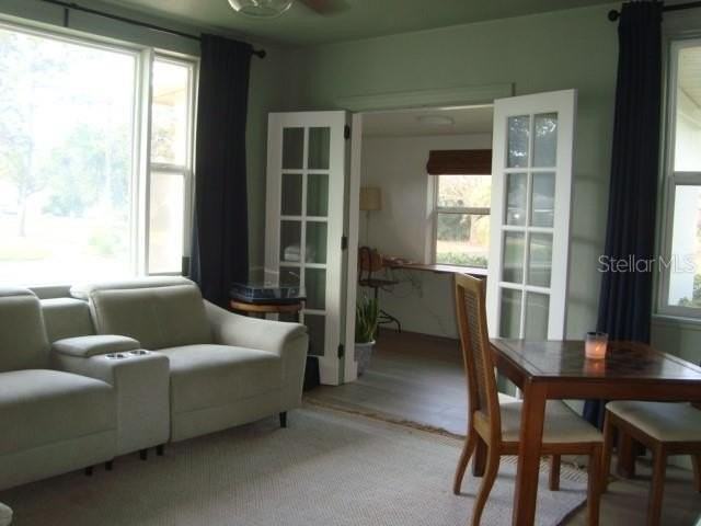 11 N Crest Ave - Photo 4 of 39