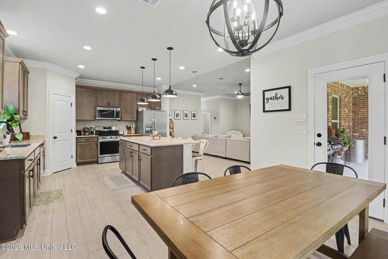 15550 Soaring Loop - Photo 5 of 24