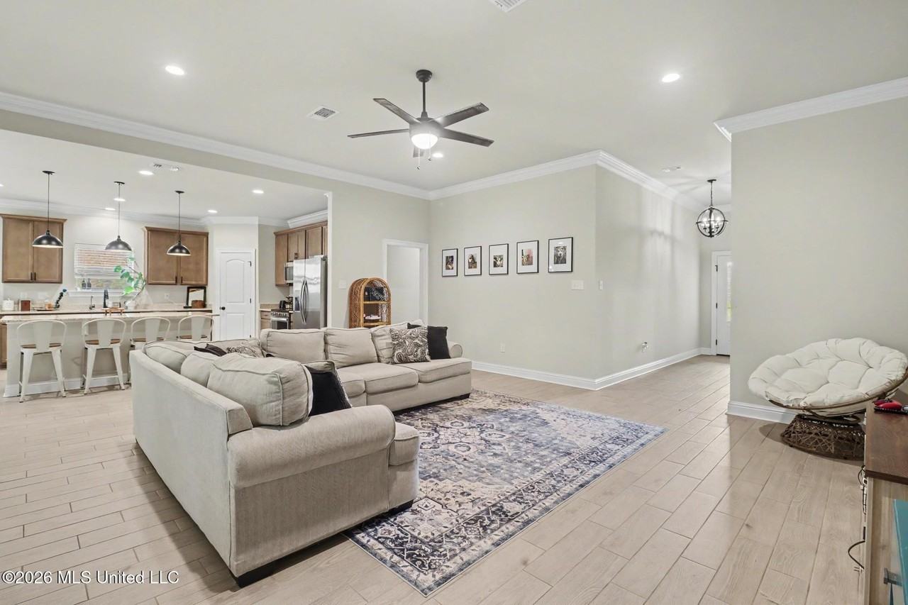 15550 Soaring Loop - Photo 6 of 24