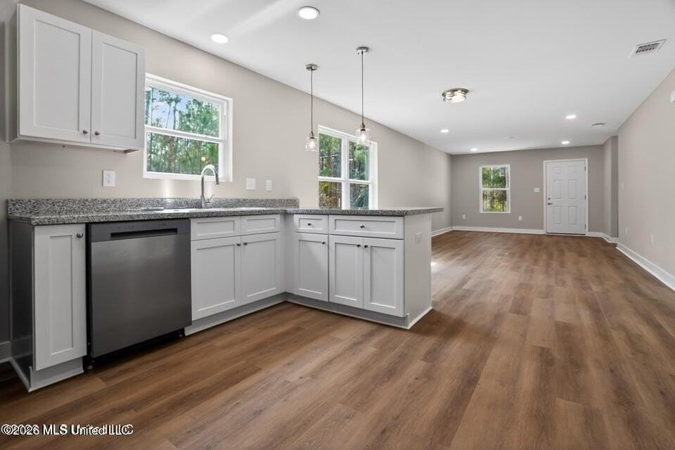 7172 W Greene St - Photo 3 of 14