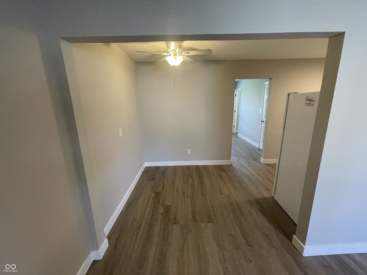 135 W Hendricks St #2 - Photo 4 of 17