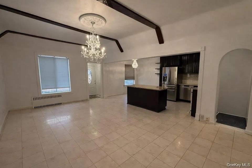 5440 80th St - Photo 4 of 9