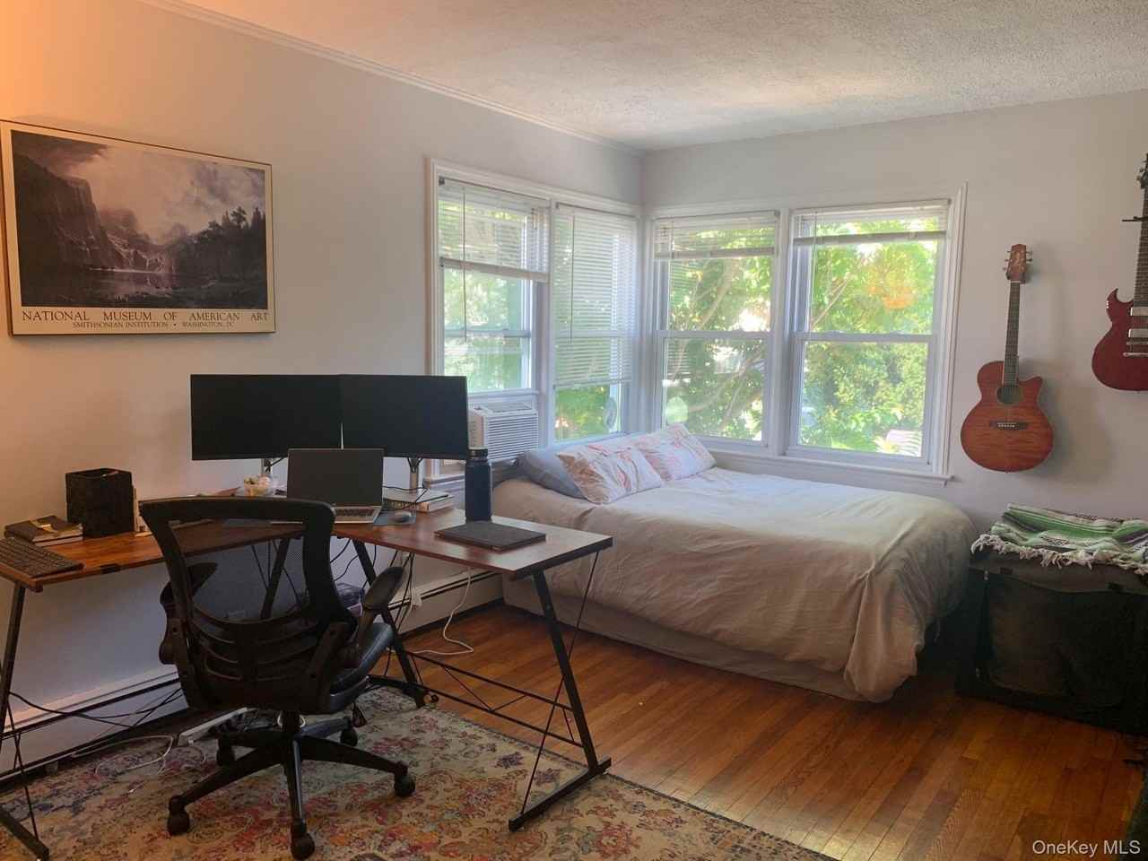 533 E Chester St - Photo 6 of 16
