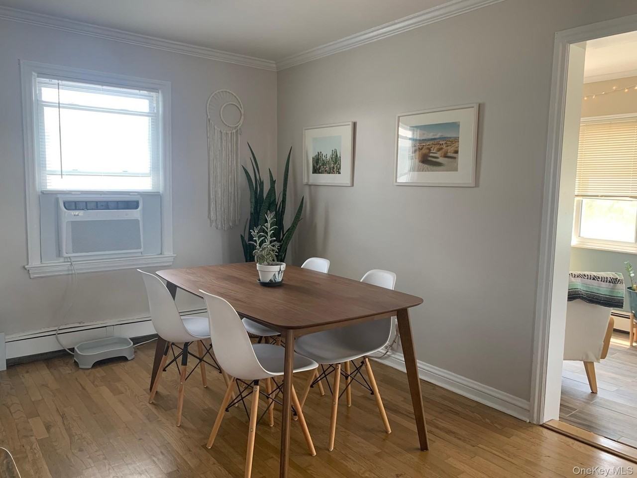 533 E Chester St - Photo 7 of 16