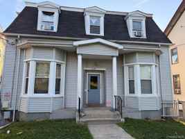 featured image of 188 Spring St #4