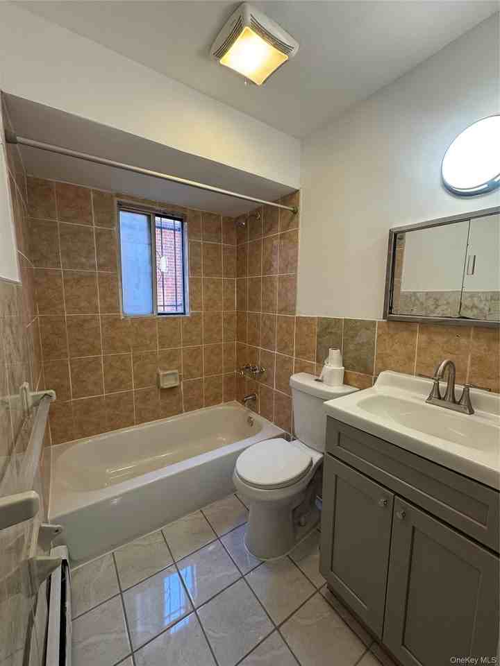 17912 145th Ave #1 - Photo 7 of 7