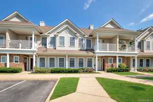 featured image of 34 Della Dr