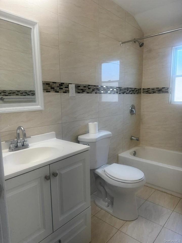 13230 157th St - Photo 3 of 12