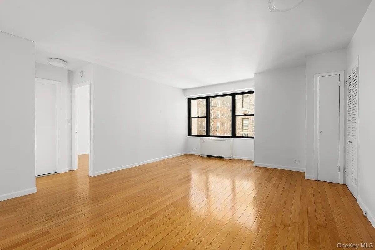 120 E 90th St #8H - Photo 3 of 5