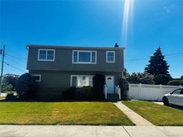 featured image of 278 N 4th St