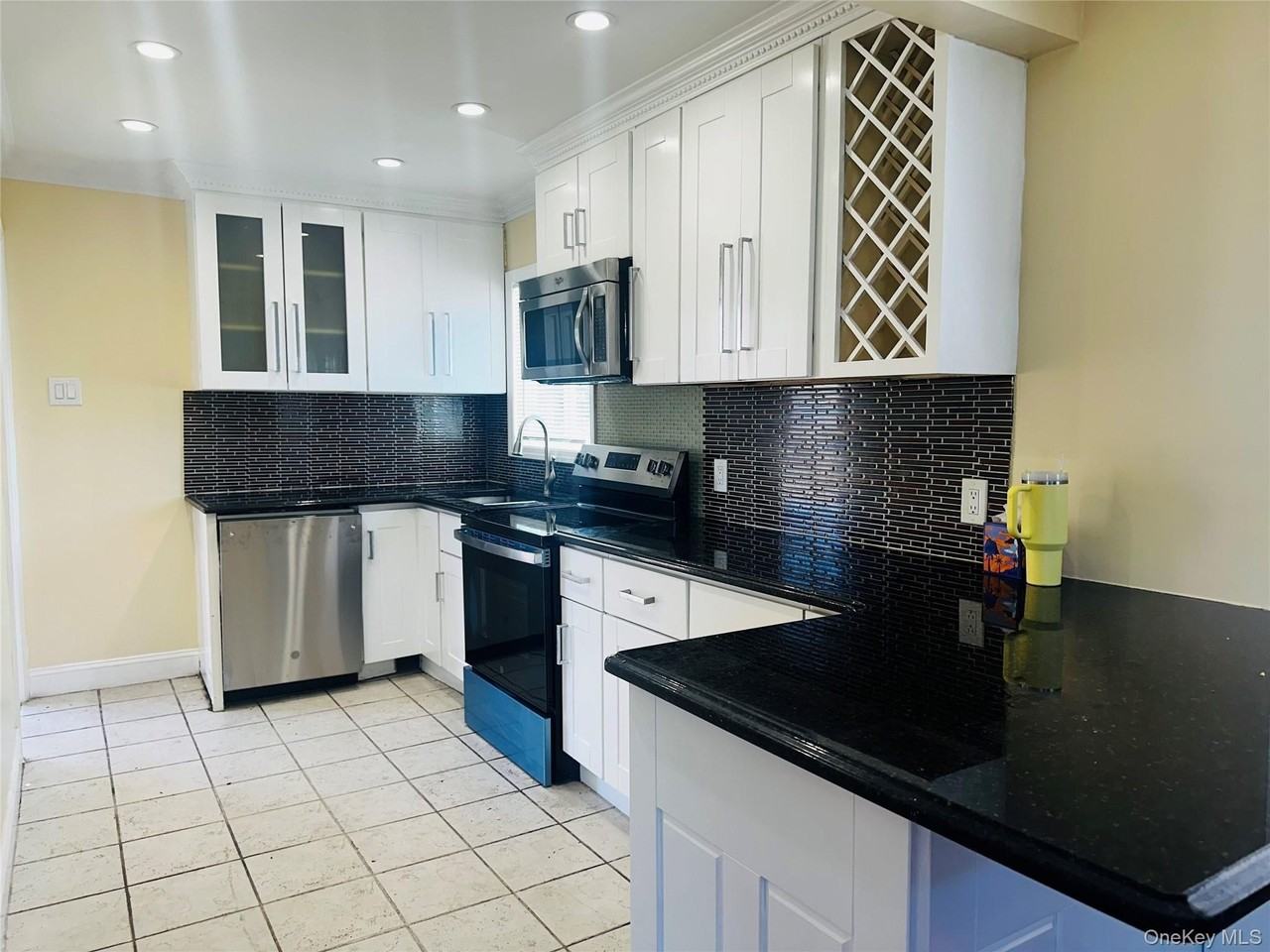 278 N 4th St - Photo 4 of 29
