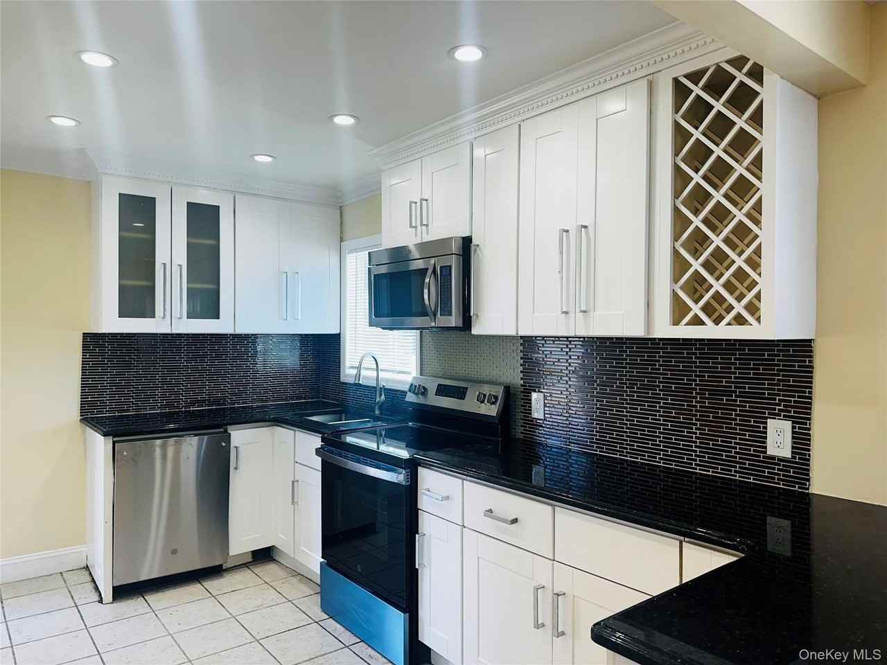 278 N 4th St - Photo 5 of 29