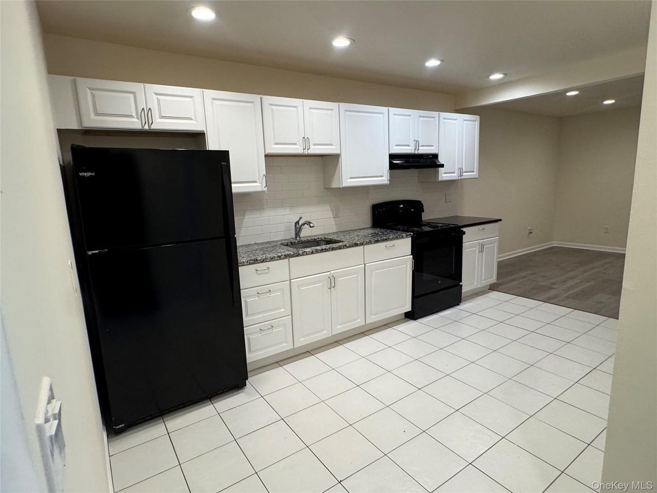 286 Main St #2 - Photo 4 of 19