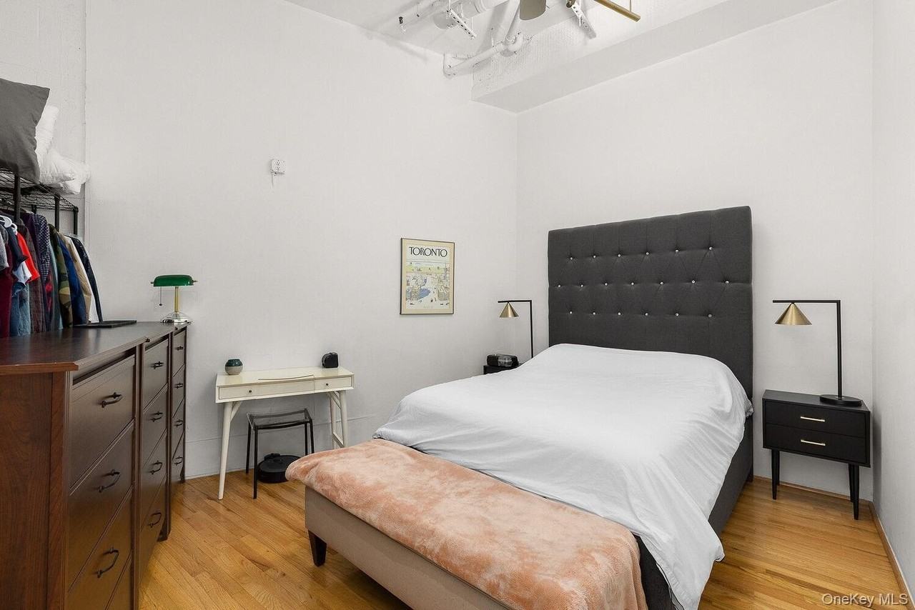 6 Varick St #2B - Photo 4 of 5