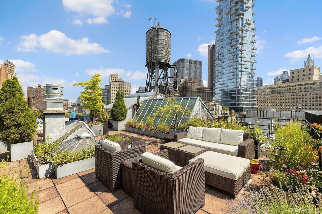 6 Varick St #2B - Photo 5 of 5