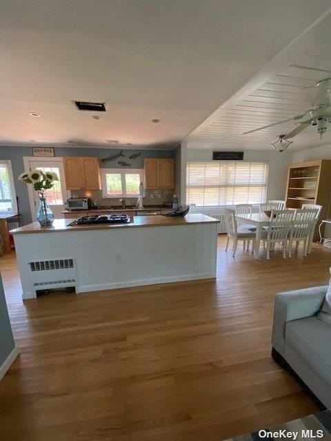 664 Ocean Breeze - Photo 4 of 15