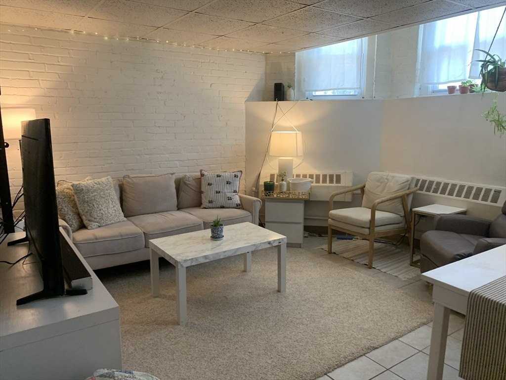 1641 Commonwealth Ave #19 - Photo 3 of 18