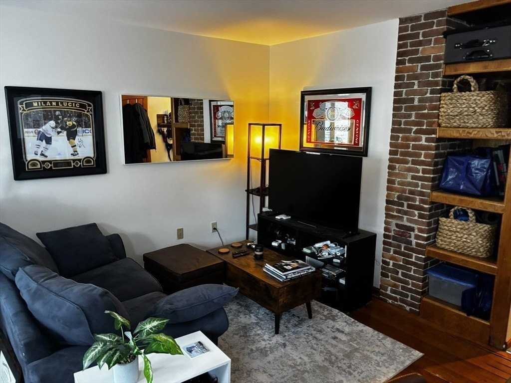 182 H St #2 - Photo 2 of 13