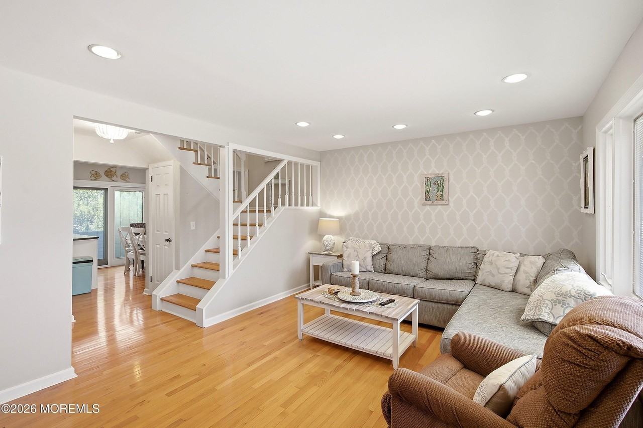 26 Philadelphia Ave #2 - Photo 6 of 25