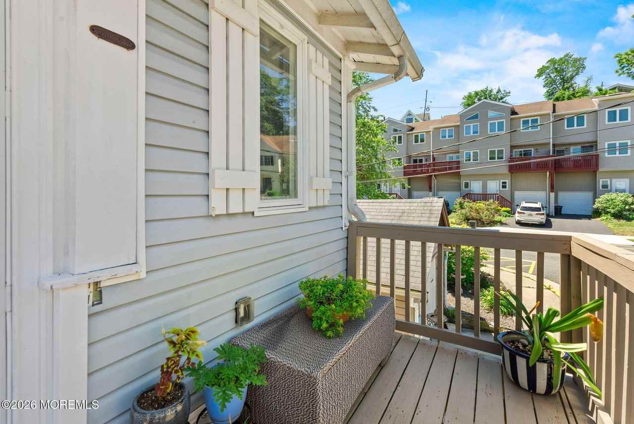 89 Washington Ave - Photo 5 of 37