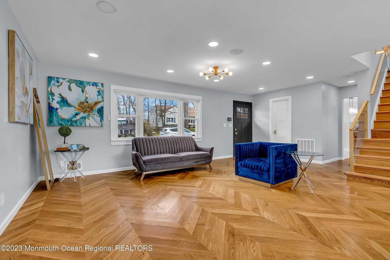 522 W Lincoln Ave - Photo 4 of 28