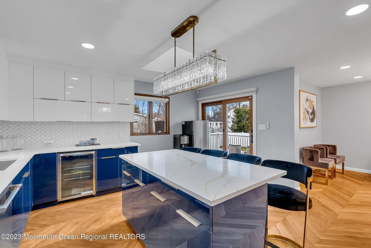 522 W Lincoln Ave - Photo 6 of 28