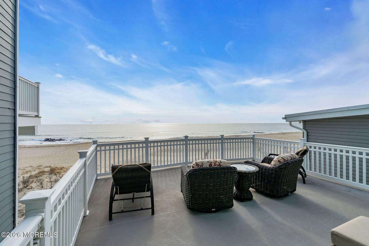 55 Beachfront - Photo 2 of 49