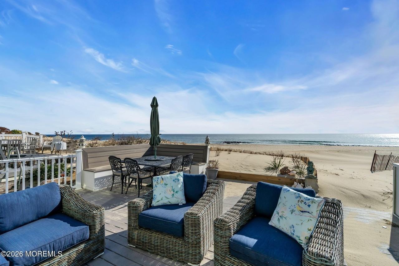55 Beachfront - Photo 3 of 49