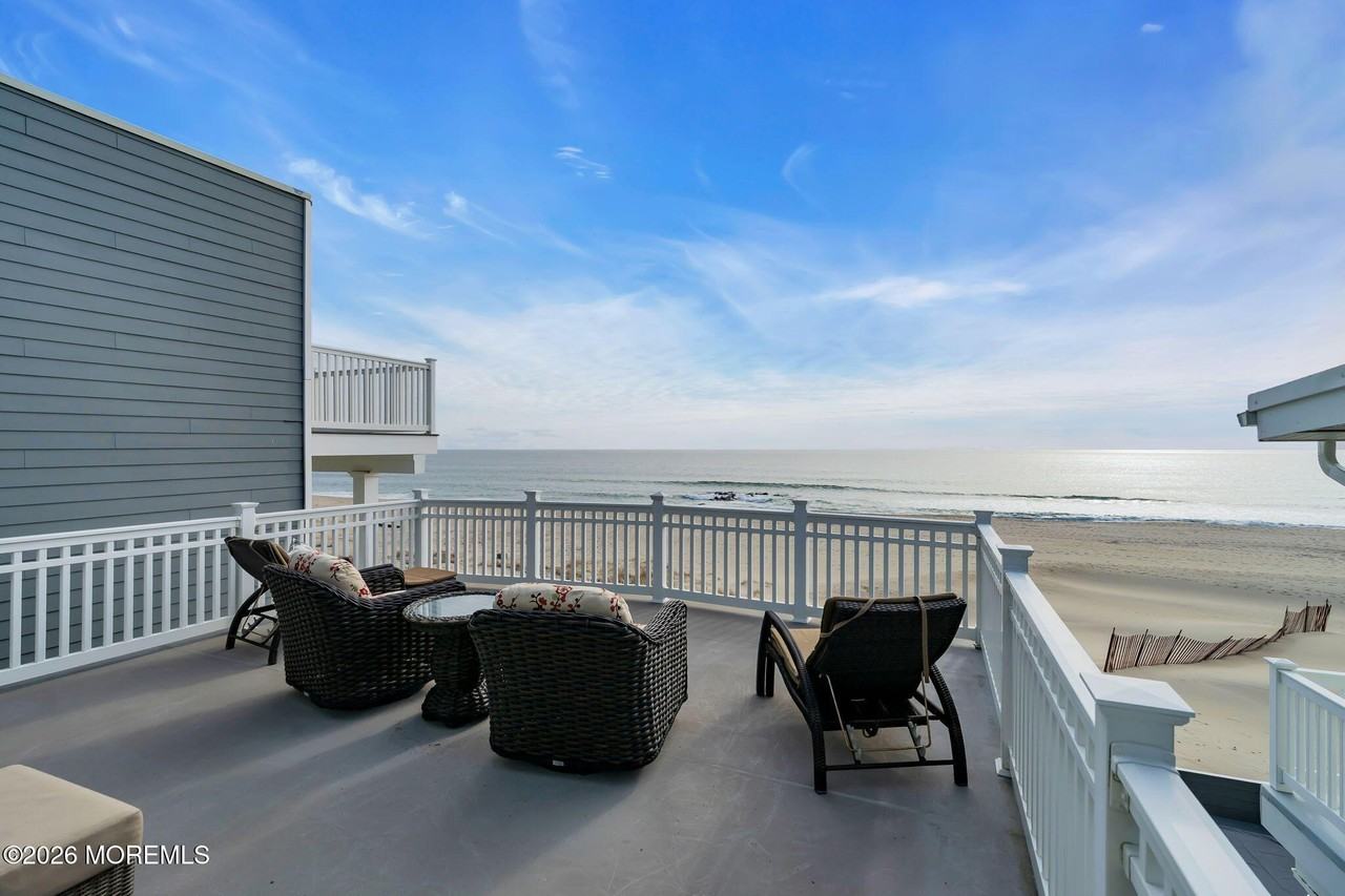 55 Beachfront - Photo 4 of 49
