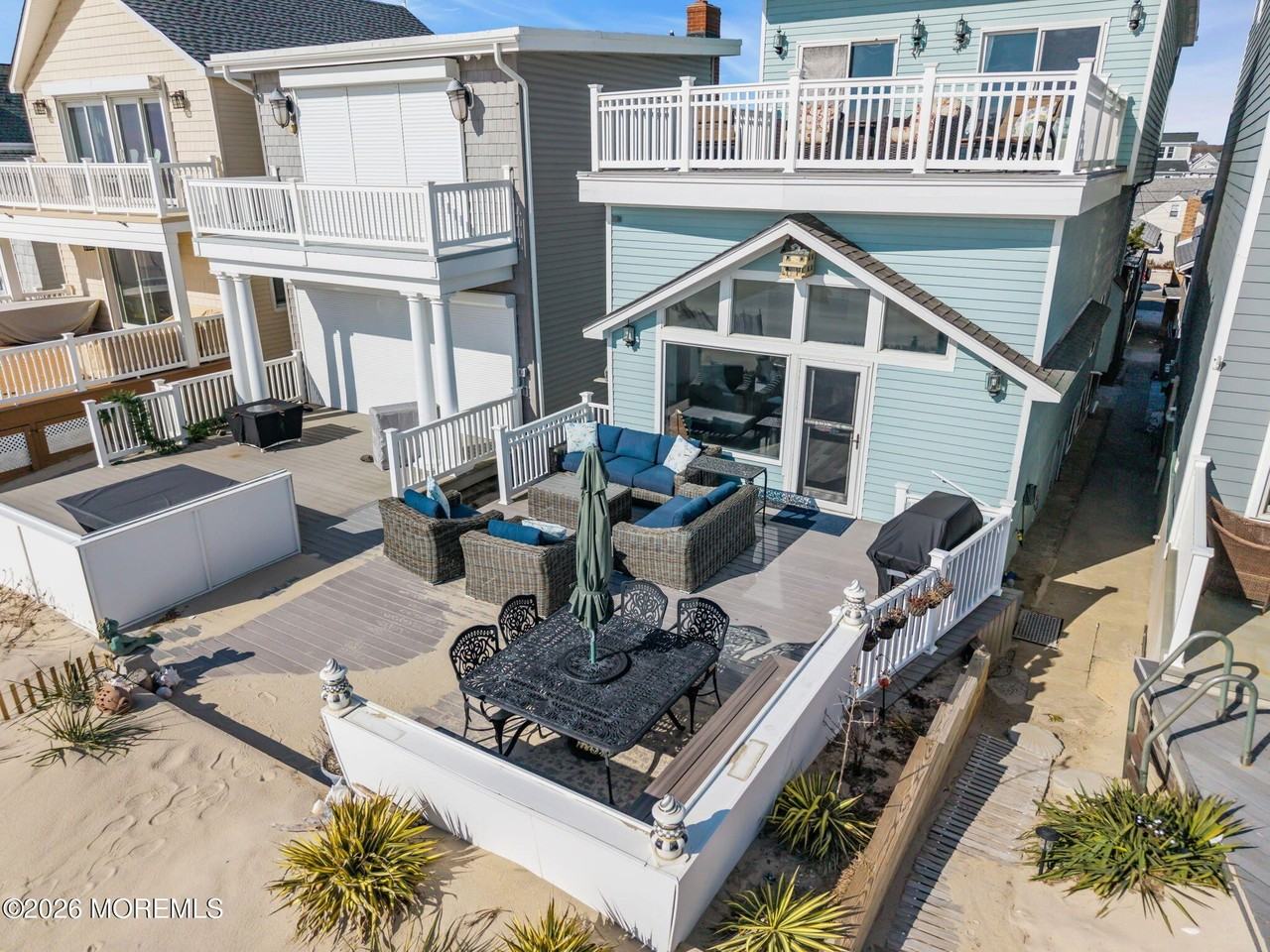 55 Beachfront - Photo 5 of 49