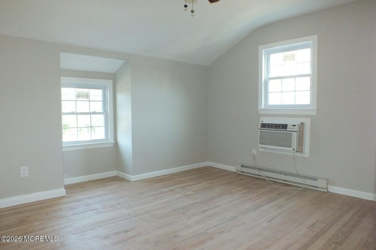609 Higgins Avenue #4 - Photo 5 of 9