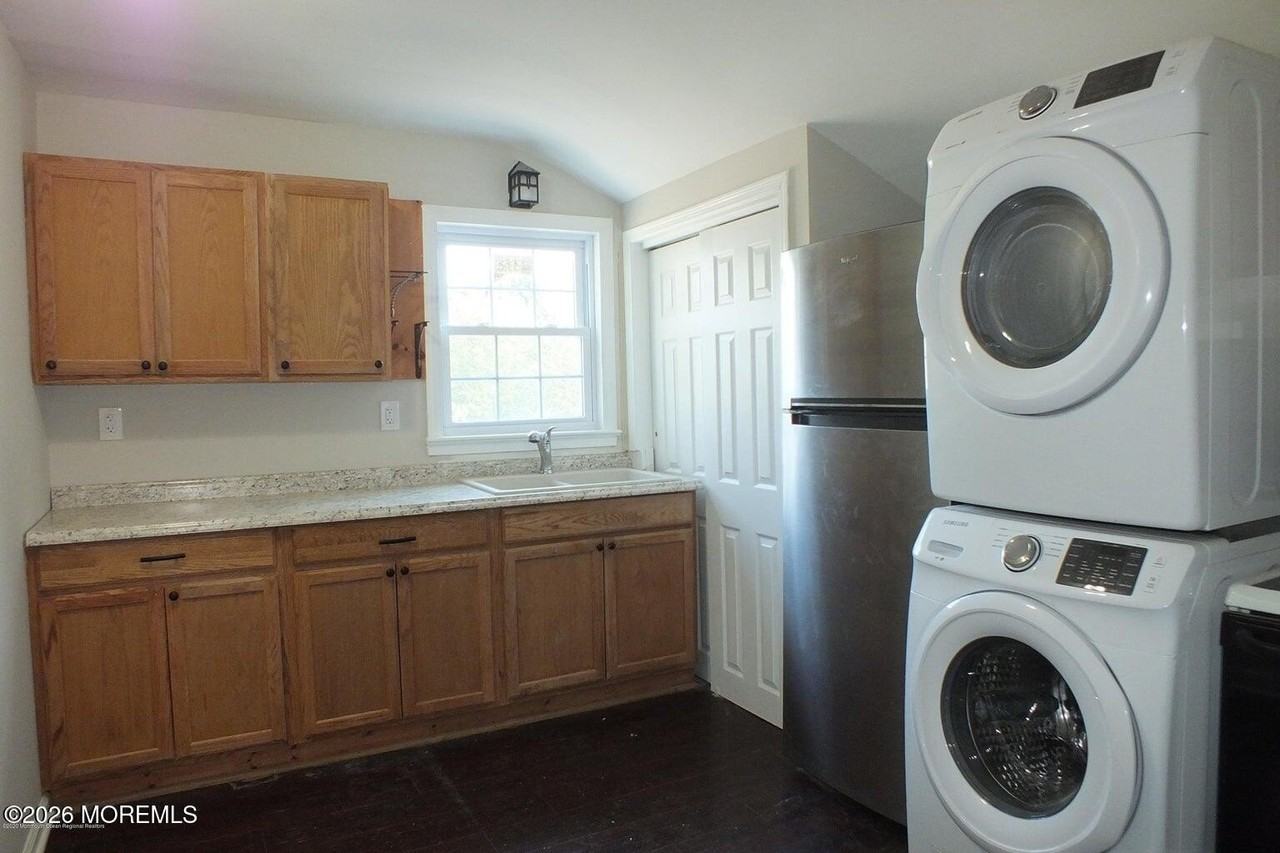 609 Higgins Avenue #4 - Photo 7 of 9