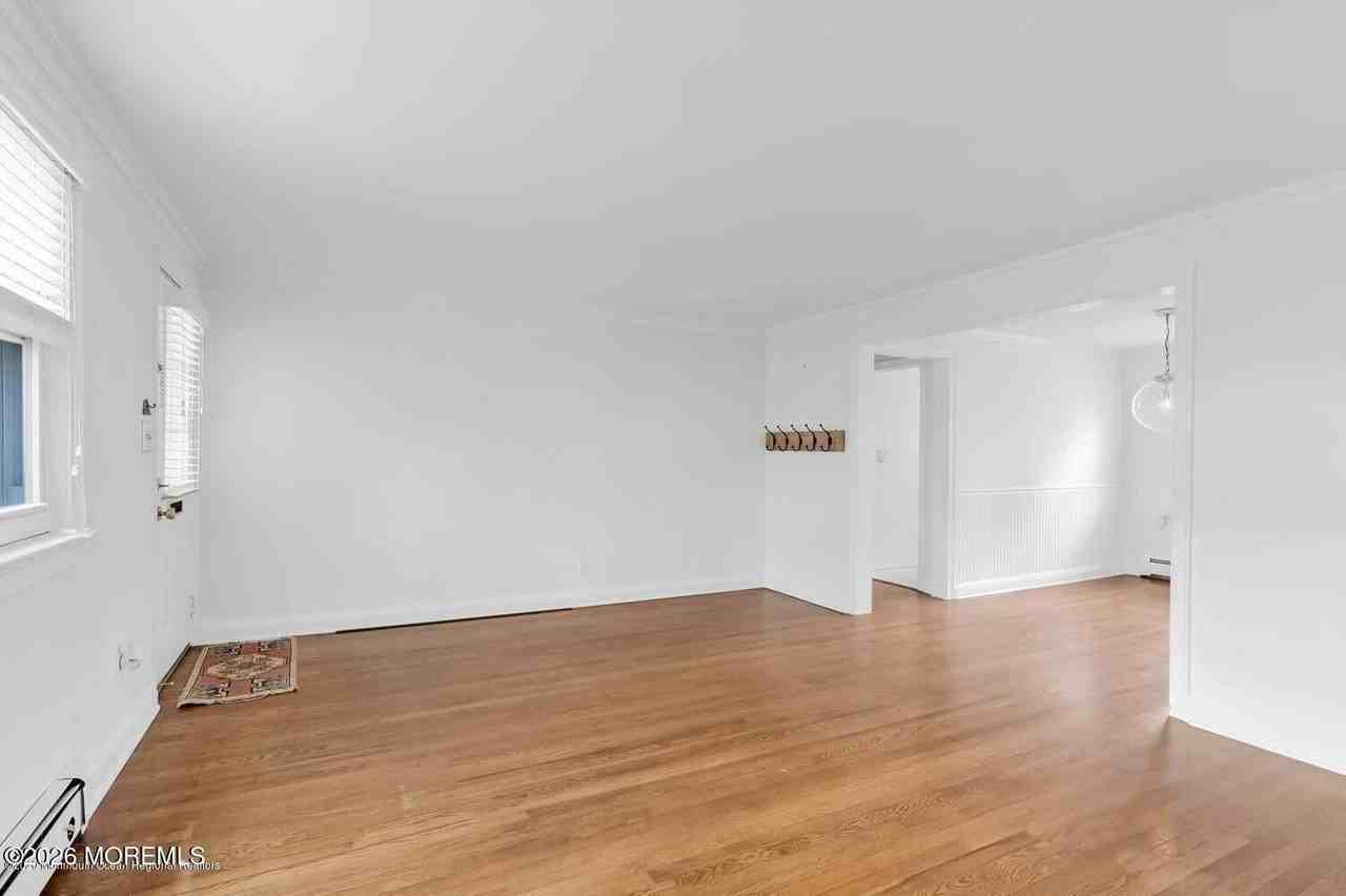 138 Manor Dr - Photo 6 of 14