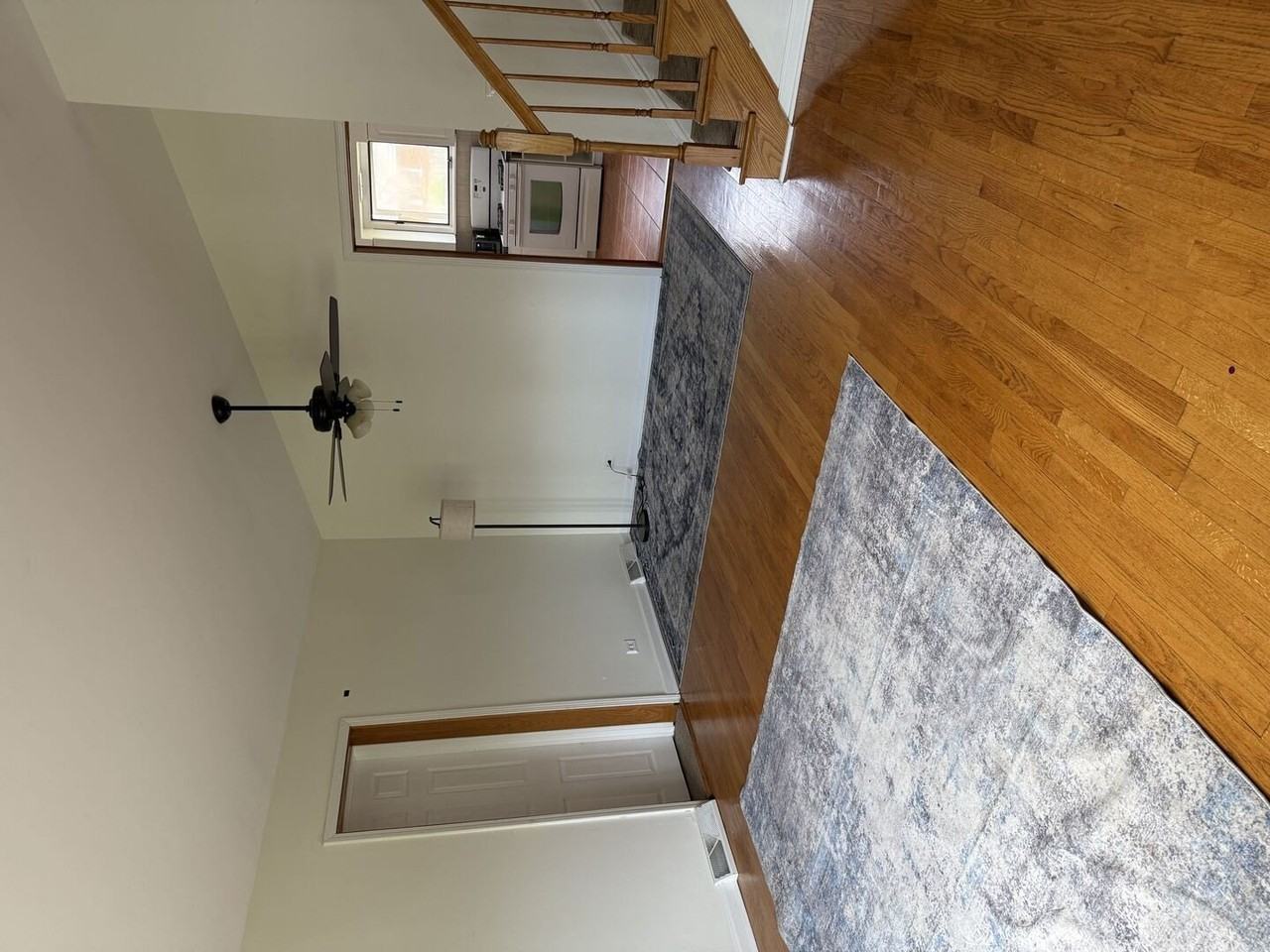 212 Valerie Ct - Photo 5 of 34