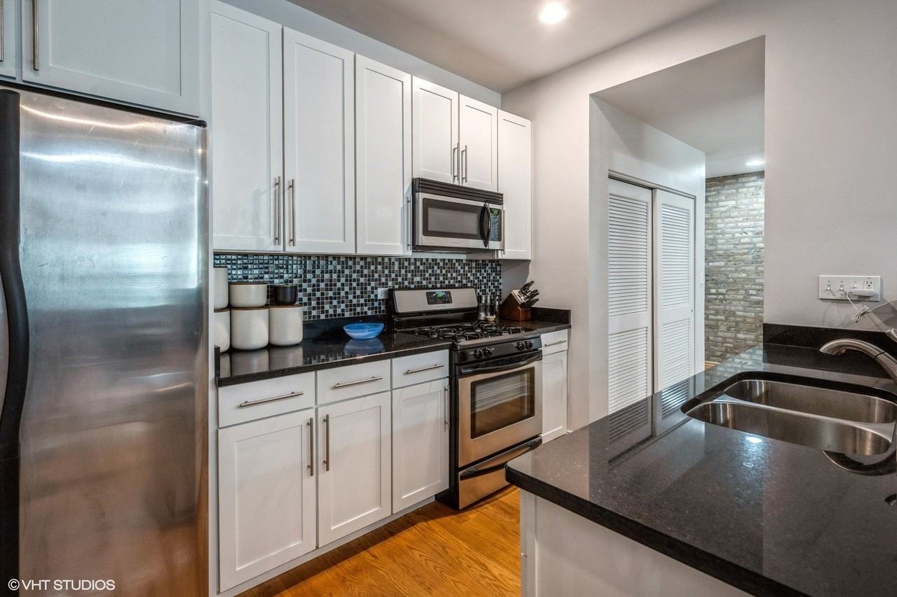 4453 N Magnolia Ave #2 - Photo 6 of 15
