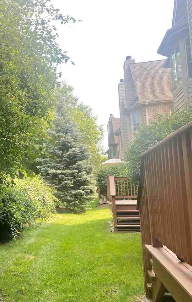 1501 Stonegate Mnr - Photo 3 of 16