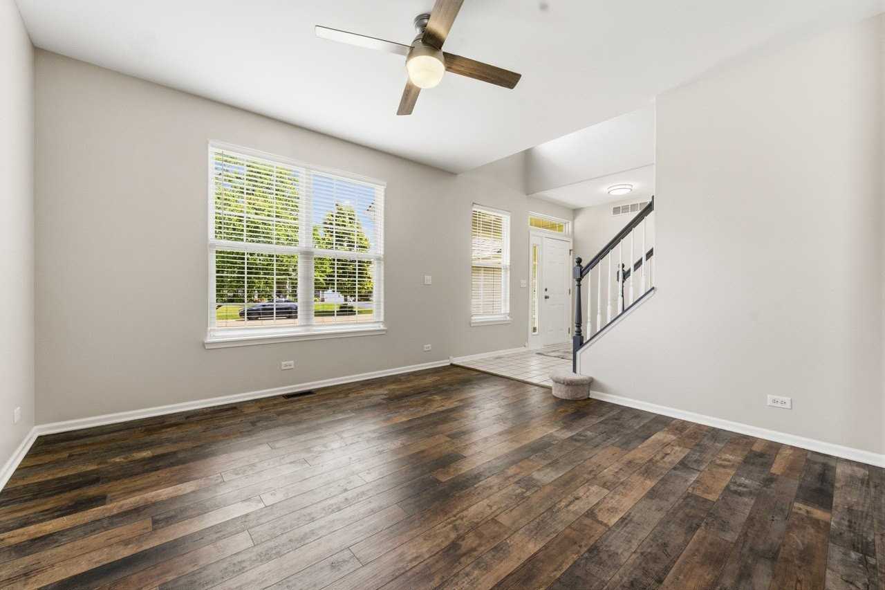 32804 Bending Creek Road - Photo 5 of 46