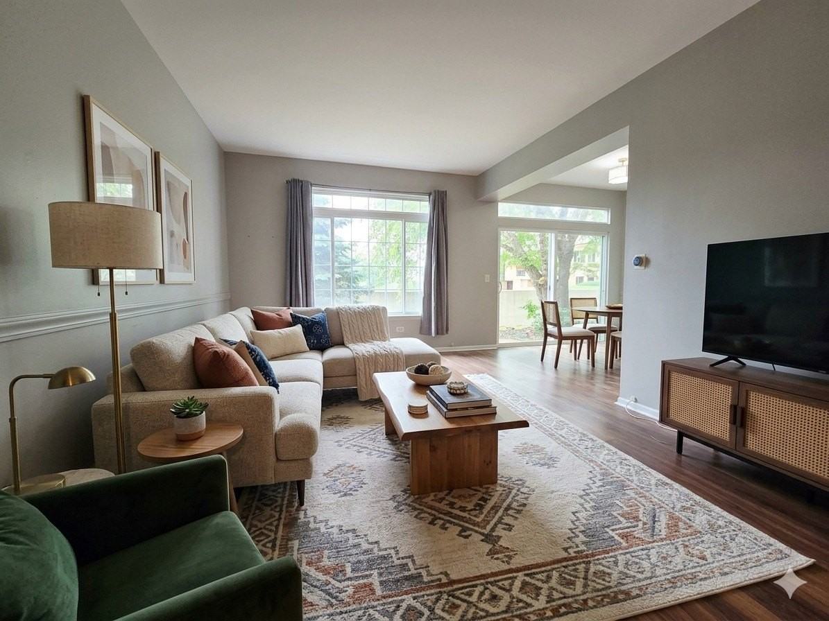 1605 Windward Ct - Photo 2 of 17
