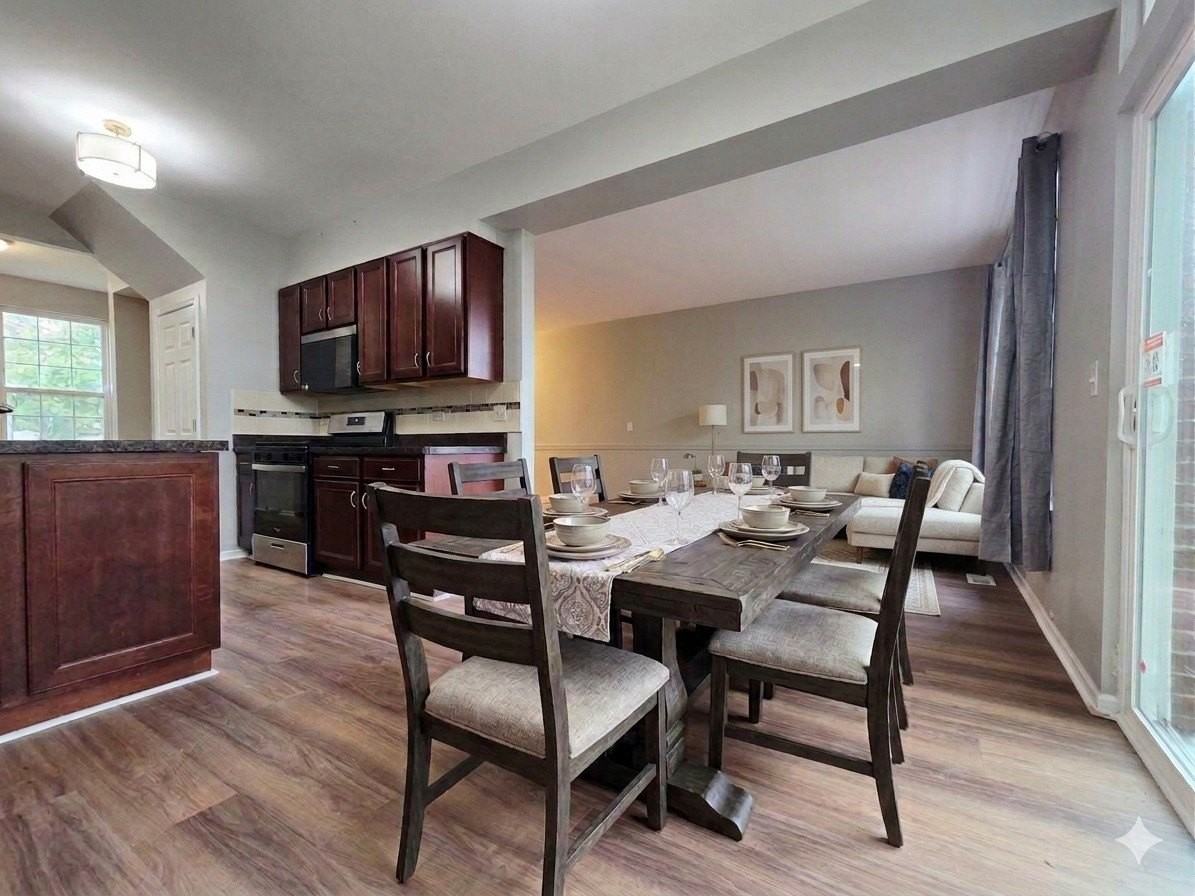 1605 Windward Ct - Photo 5 of 17